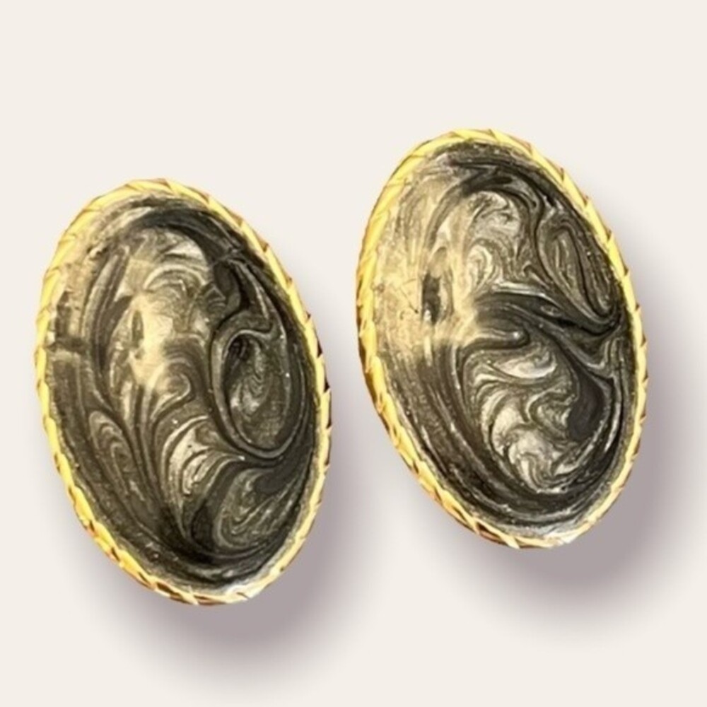 Vintage Button Earrings Oversized Grey Swirl Gold Tone Oval Button Drop Studs